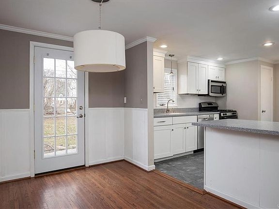 4th image of 107 Hamilton Dr