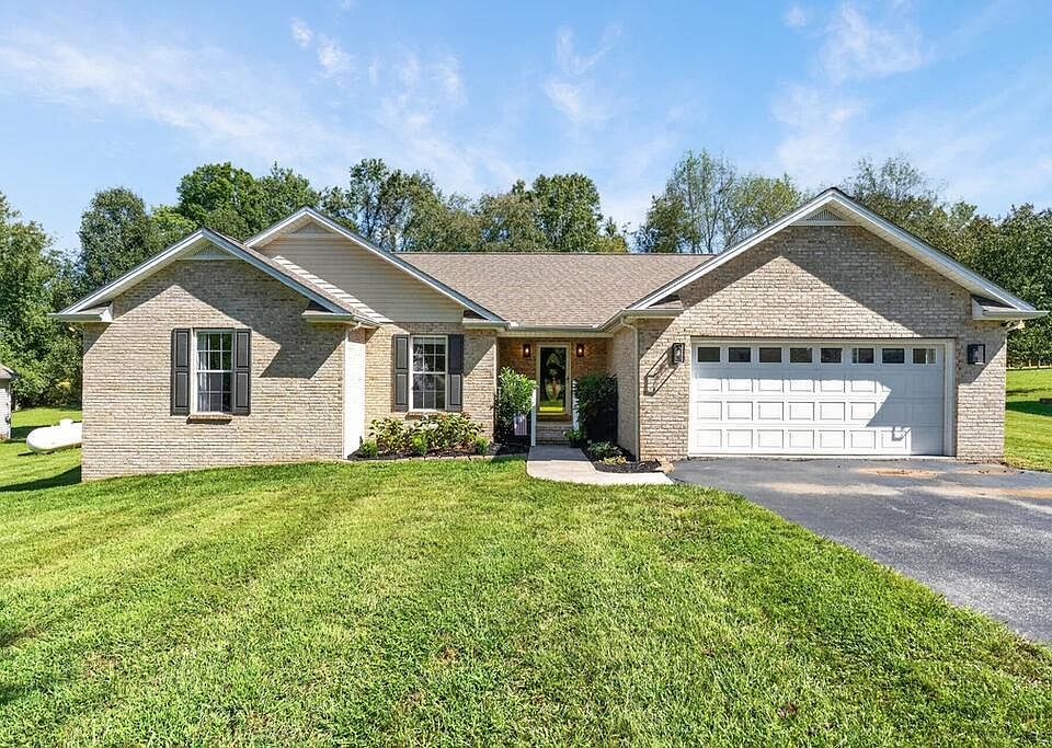 1st image of 271 Poplar Point