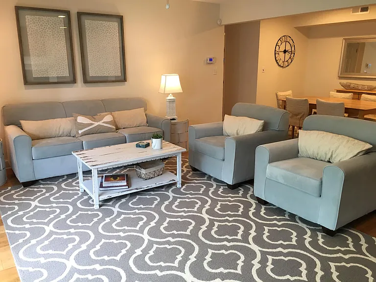 250 Sea Eagle Dr #7 — Photo 1
