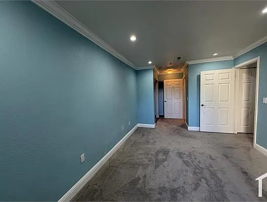 2 bed, 1054 sqft, $3,400 — Photo 4