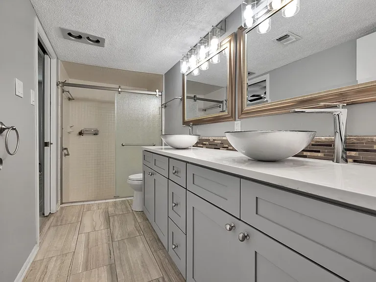 11506 Whisper Cir — Photo 8