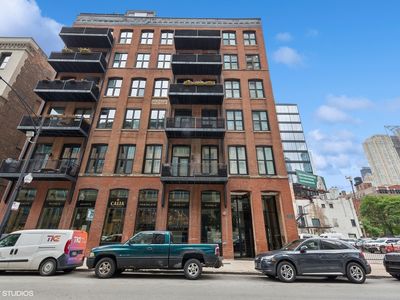154 W Hubbard St #204, Chicago, IL, 60654