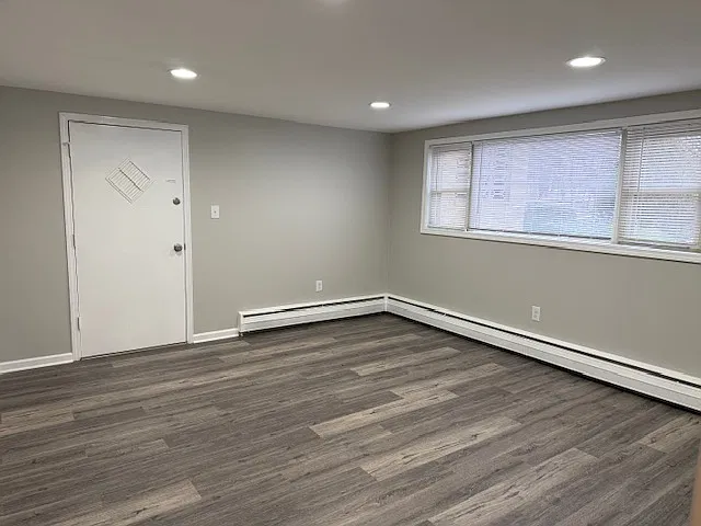 8940 White Oak Avenue - 1 — Photo 2