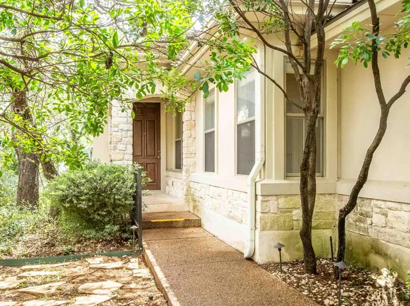 5800 Courtyard Dr APT 2, Austin, TX 78731