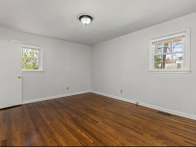 1621 Lamar St — Photo 13