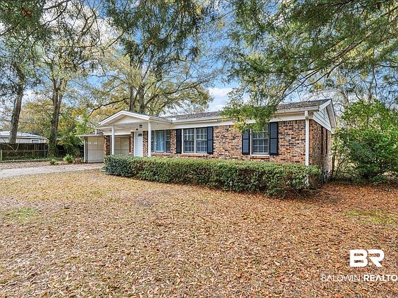 2nd image of 107 Robbie Ln