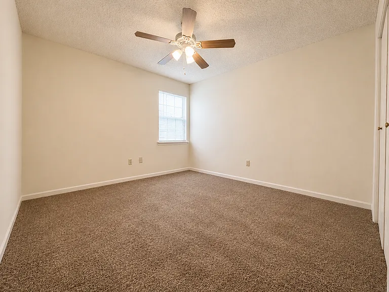 5987 Tullis Dr — Photo 10