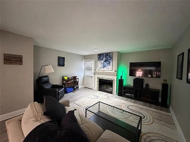 2 bed, 1.5 bath, 1148 sqft, $1,450 — Photo 3