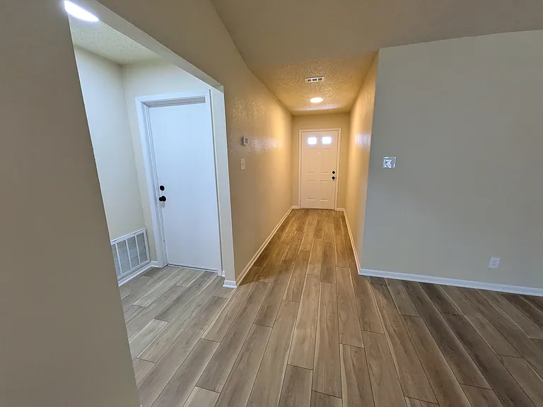 3107 Westrim Dr — Photo 5