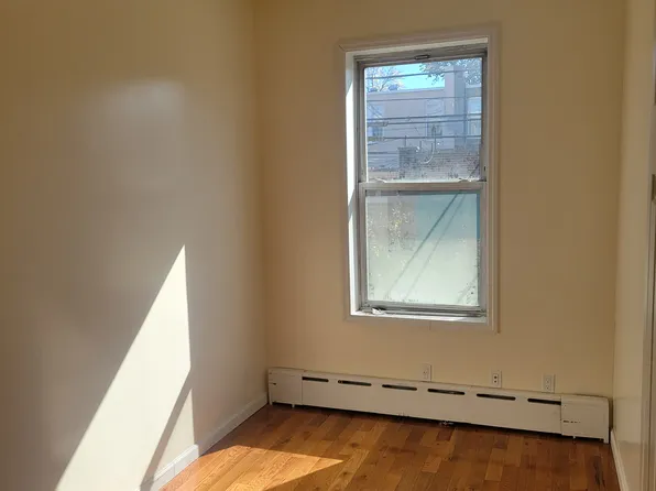 22-37 35th Street image 3 of 8