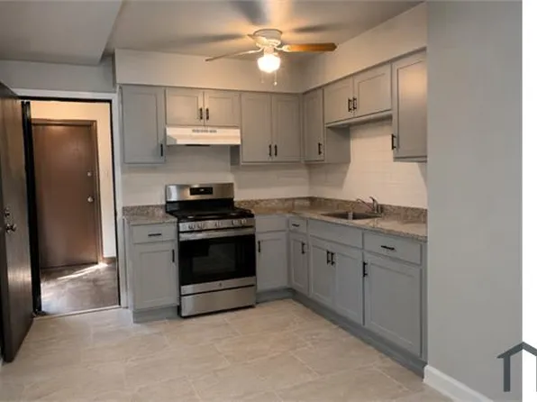 9119 S Cottage Grove Ave #2E, Chicago, IL 60619