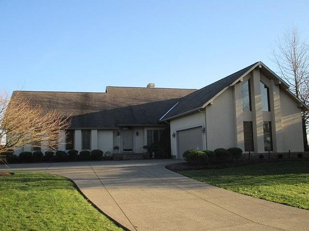 1st image of 606 Fairwinds Ct