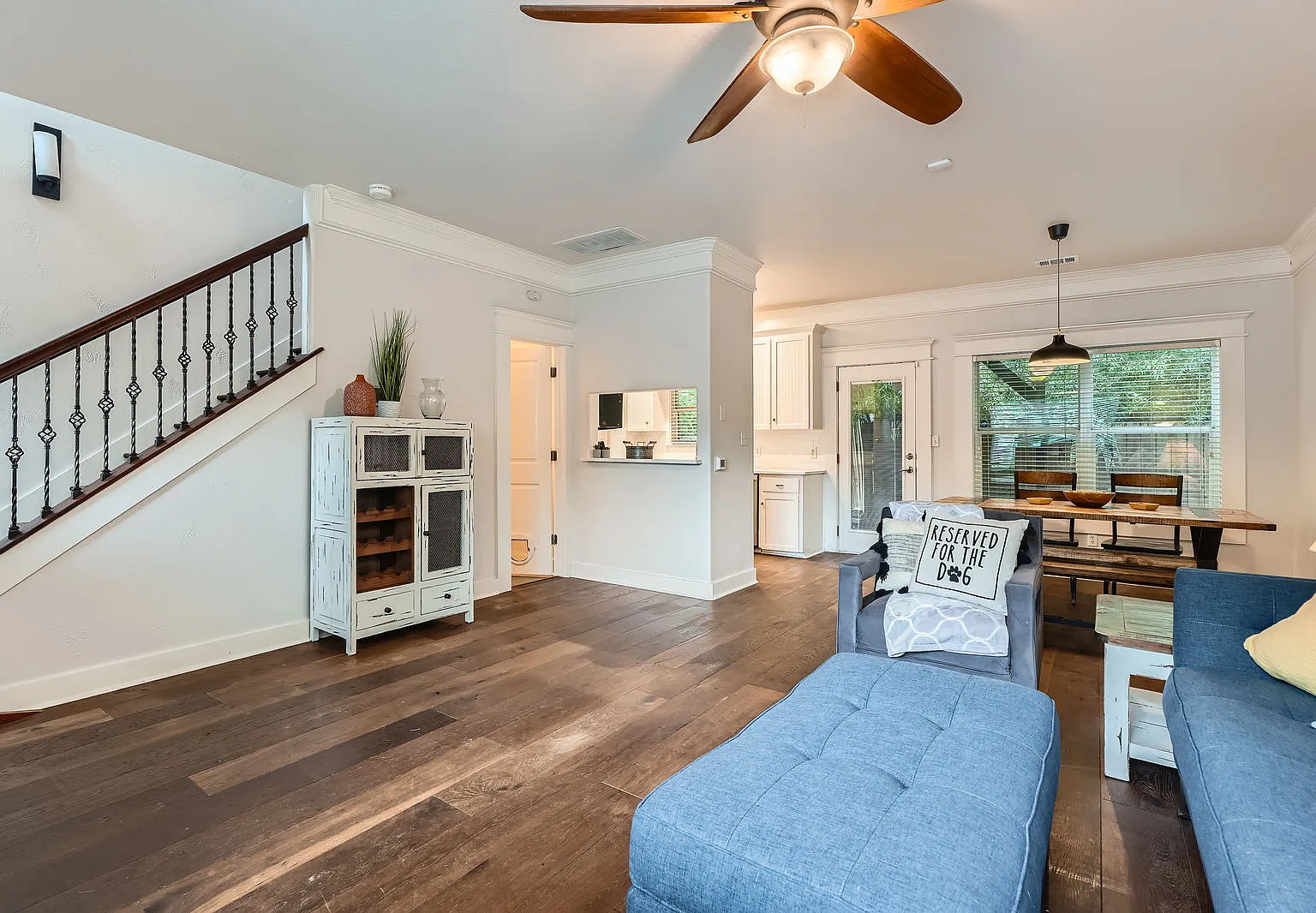 3 bed, 2.5 bath, 1423 sqft, $4,250 — Photo 3
