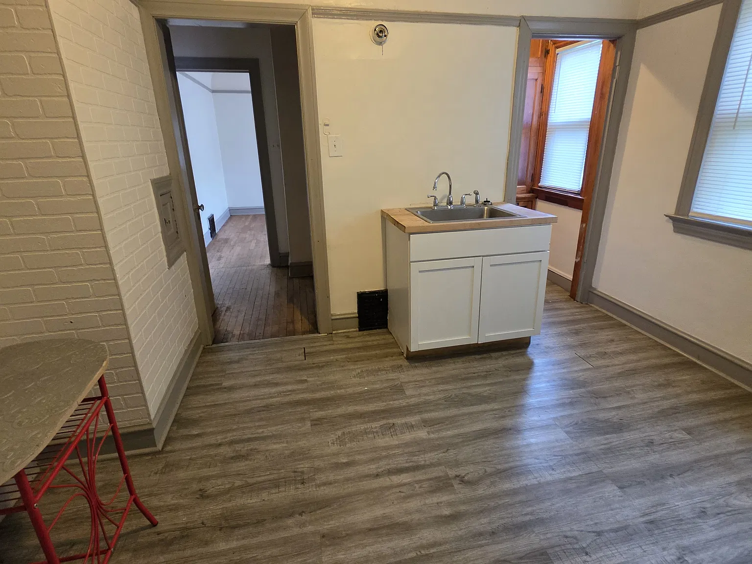 2 bed, $1,150 — Photo 4