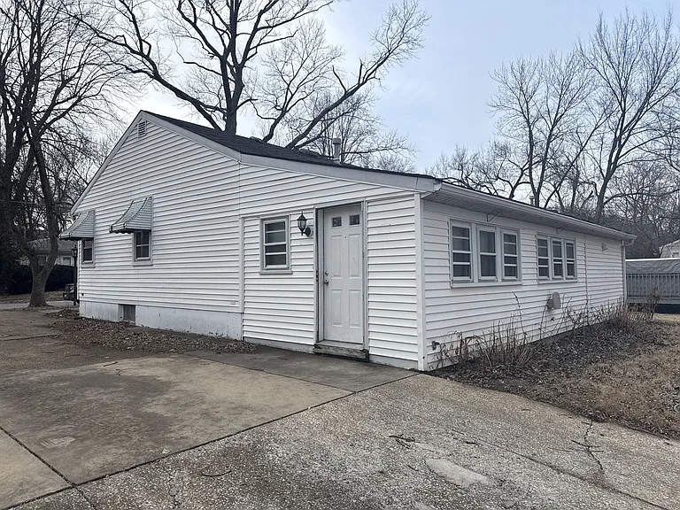 223 Wiegel Dr — Photo 8