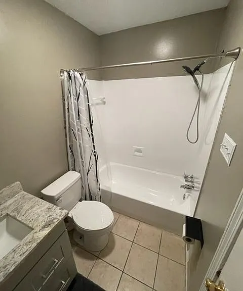 8506 Leake Ave #D — Photo 15