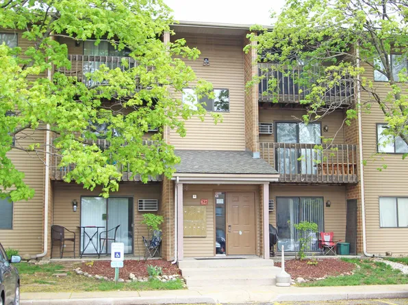 627 Virginia Rd APT 211, Crystal Lake, IL 60014