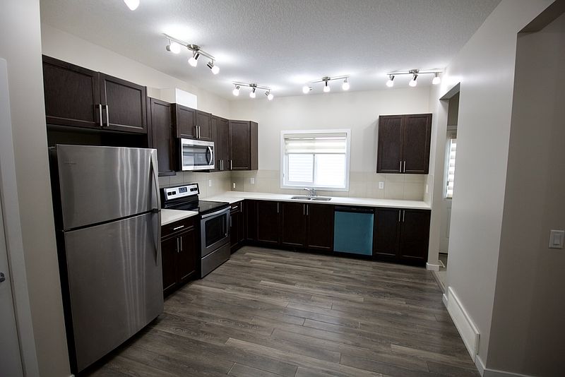 Edmonton House for rent - 3 Bedrooms — photo 5