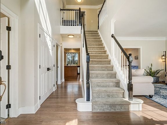 3rd image of 1833 Gary Road