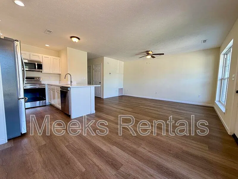 The Flats — Photo 3