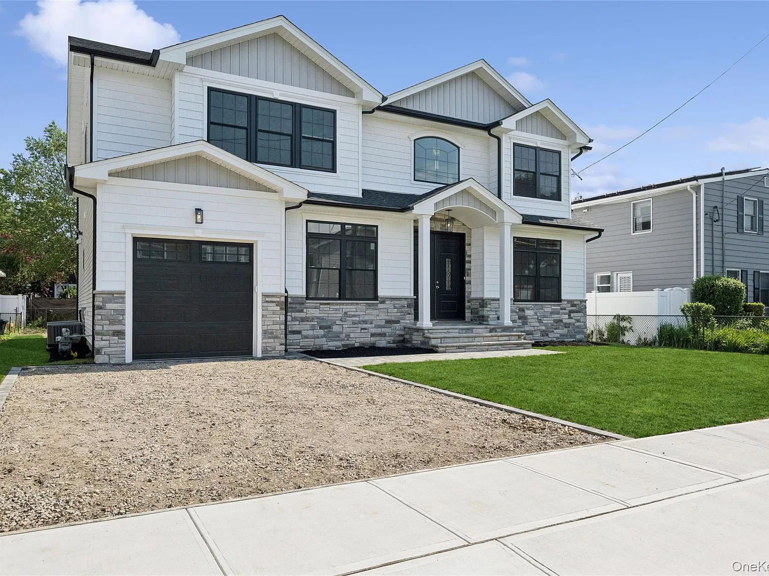 5 bed, 3.0 bath, 3425 sqft, $6,800 — Photo 2
