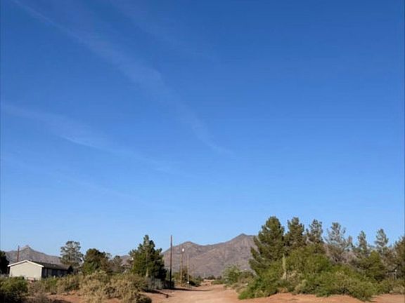 3rd image of 7675 Kings Rd