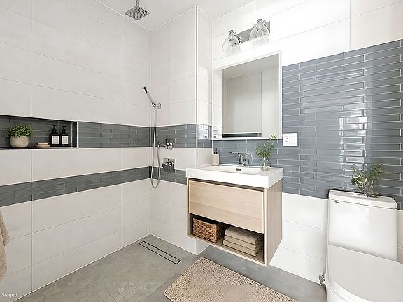 5th image of 26 Goodwin Pl #4F
