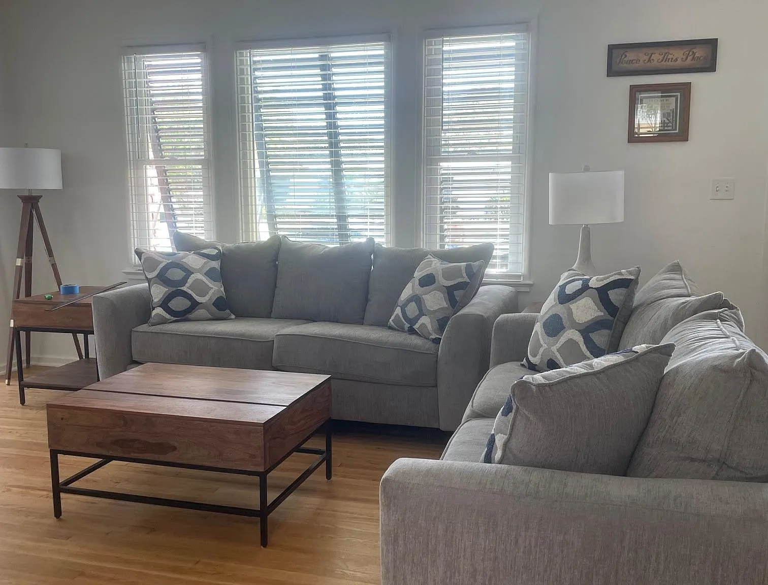 3 bed, 2.0 bath, 1718 sqft, $3,750 — Photo 3