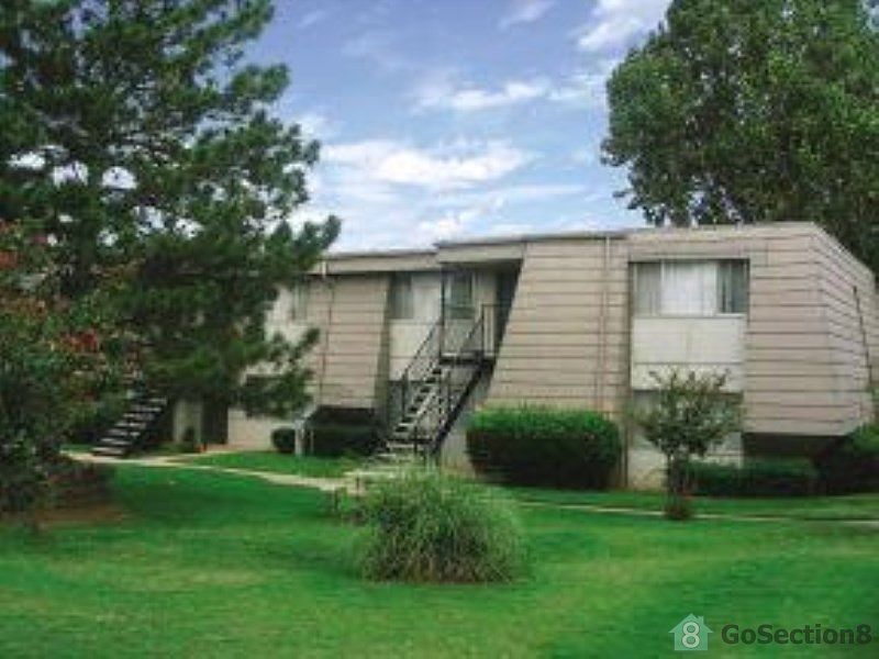 2nd image of 6322 N Meridian Ave APT 102