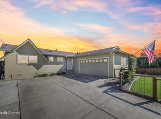 7070 Almond Street, Rohnert Park, CA 94928