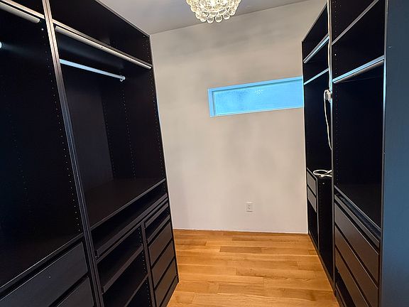 4th image of 351 S 3rd St APT 4A