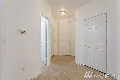 3rd image of 10102 184th St E Puyallup Wa #98375