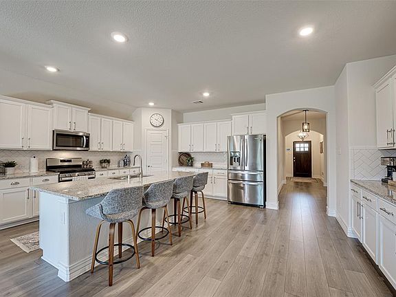 4th image of 223 Highedge Dr