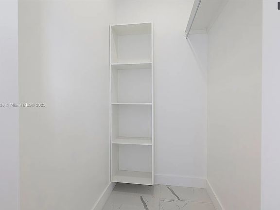 5th image of 607 NW 3rd St