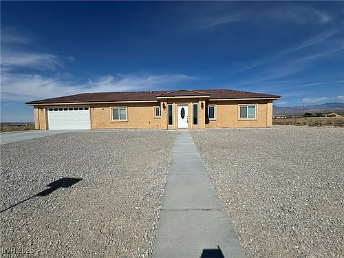 2430 Banyon St Photo 1