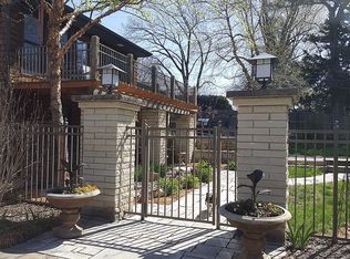 221 Westwood Rd, Manhattan, KS 66502