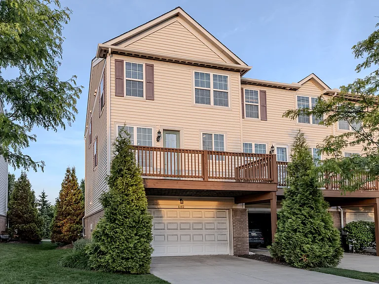 6180 N Pointe Dr — Photo 33