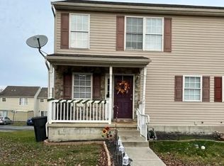 207 Perthshire Dr, Lancaster, PA 17603