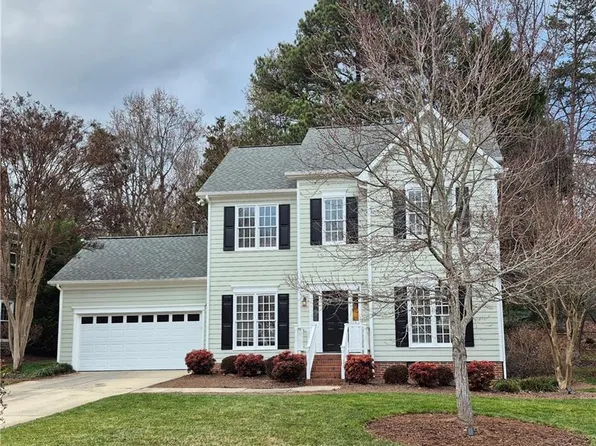 2002 Gate Post Dr, Greensboro, NC 27455