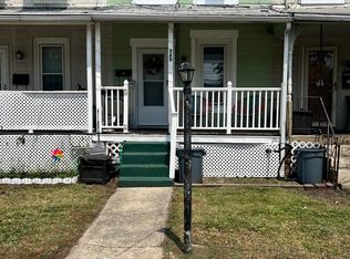 340 Massasoit St, Essington, PA 19029