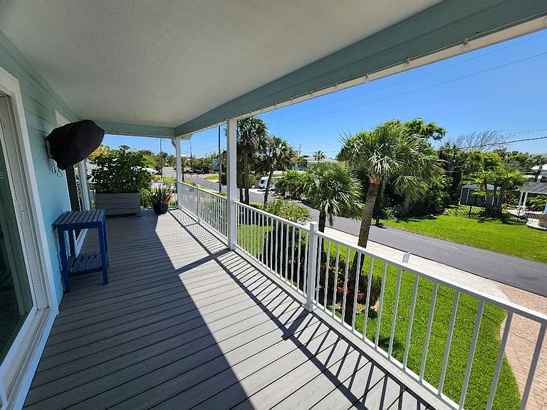 110 Surf St — Photo 32