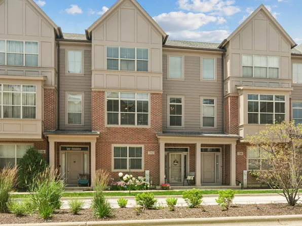 752 Keystone Ln, Vernon Hills, IL 60061