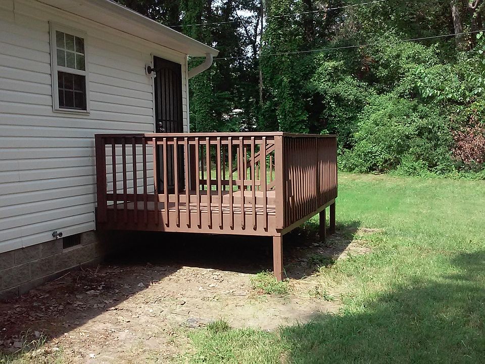 2nd image of 2805 Phillips Ave