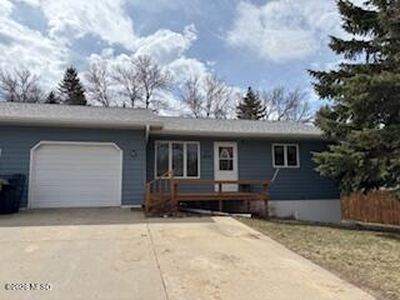 1804 2nd Ave NE, Watertown, SD, 57201