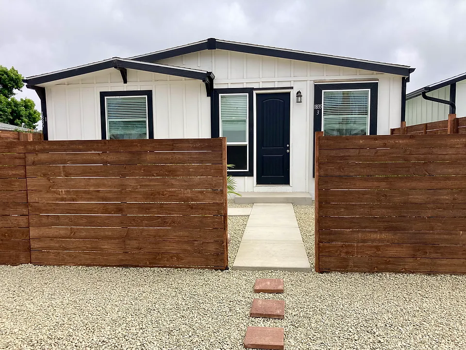Front entry to Unit 3 from Street