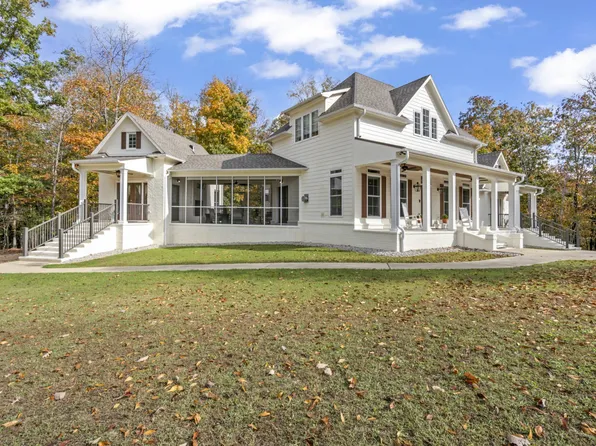 2182 Crooked Creek Rd, Lobelville, TN 37097