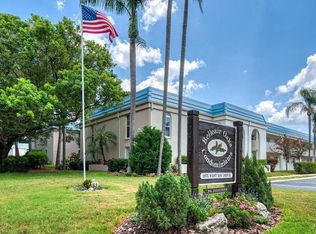 1975 W Bay Dr APT 115, Largo, FL 33770
