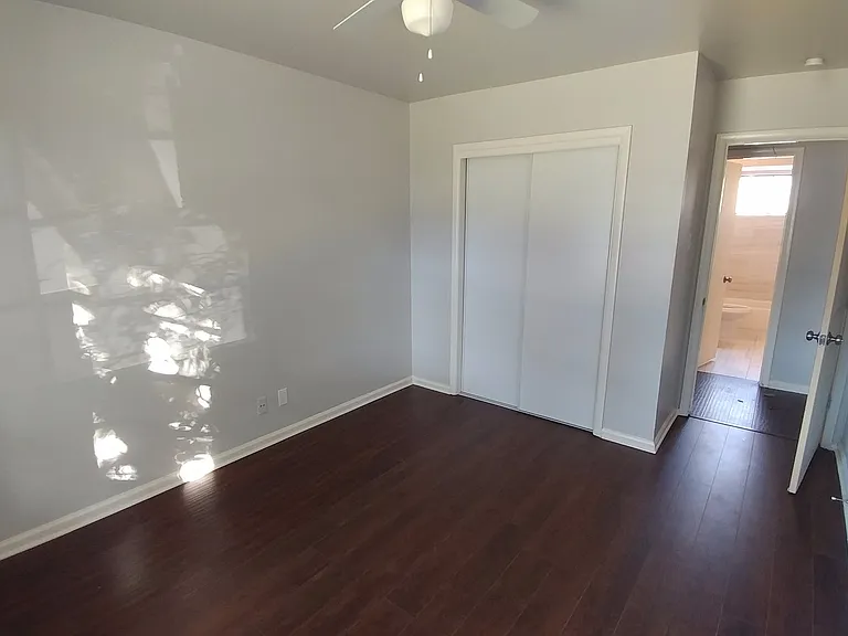 2523 Gross Rd — Photo 8
