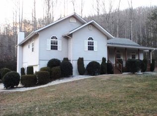 811 Wash Freeman Rd, Hendersonville, NC 28792