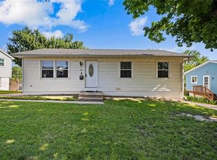 105 E Clark St, Hiawatha, IA 52233